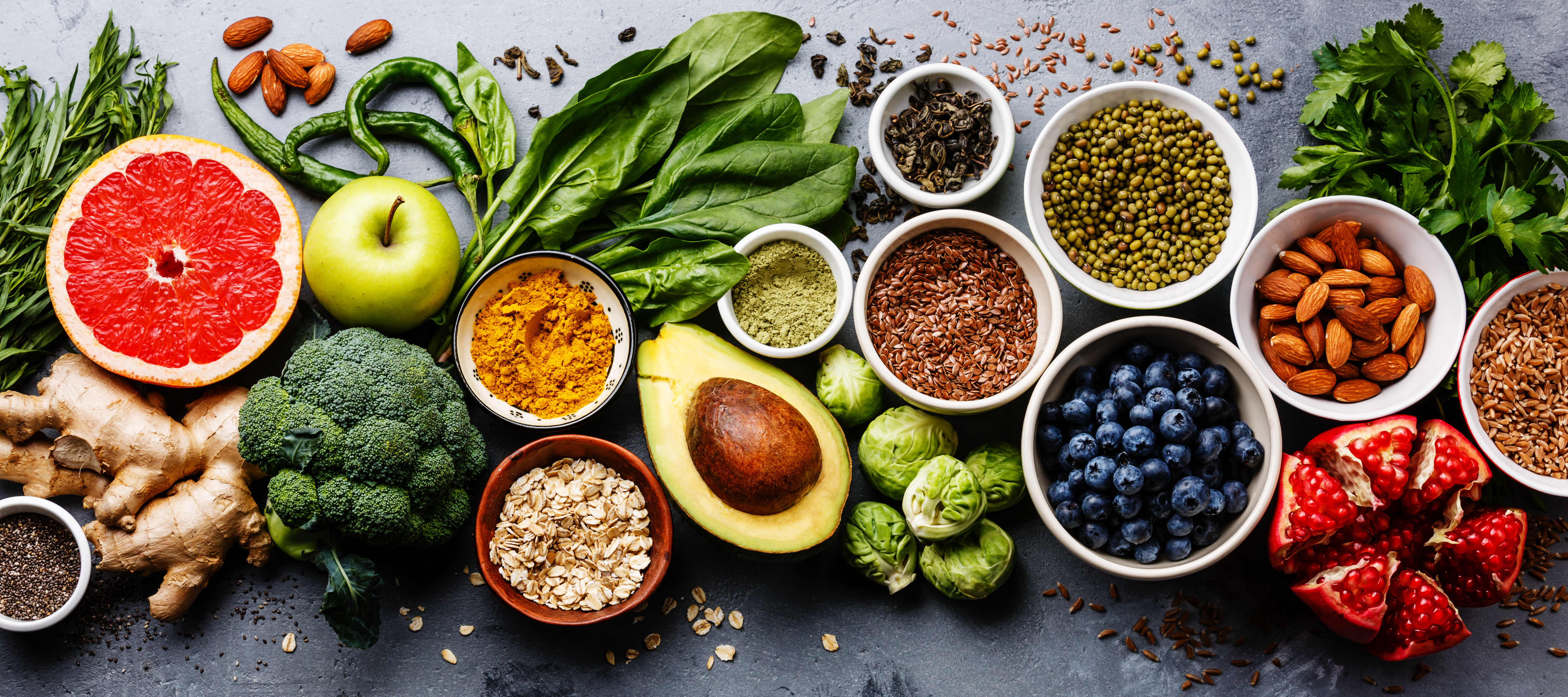 Nutriția și longevitatea: cum se influențează reciproc